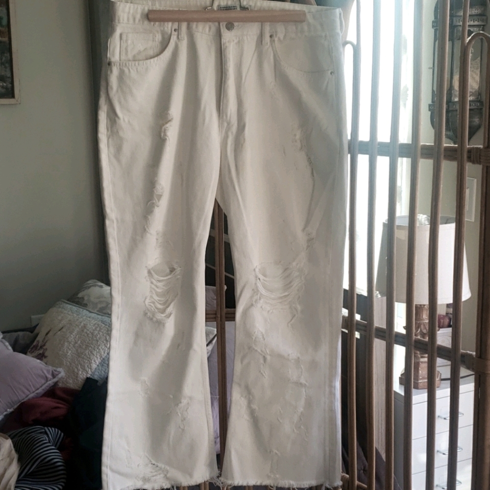 White distressed ankle length jeans